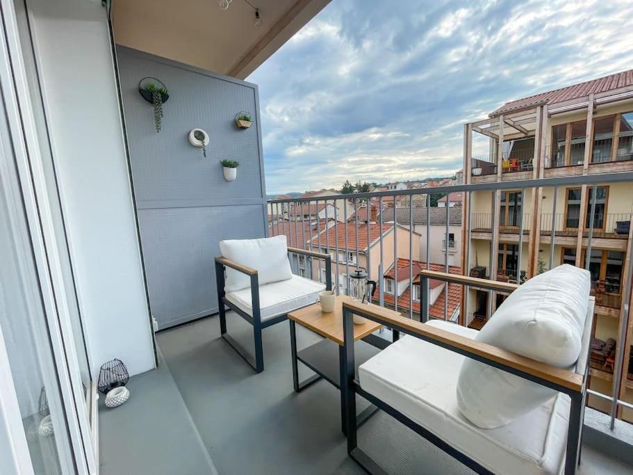 Le Puy-en-Velay Le Lagon Bleu - Appt Wifi Parking Balcon מראה חיצוני תמונה